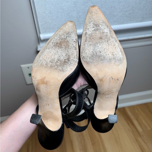 Manolo Blahnik Black Ankle Strap Leather - size 39 - Picture 7 of 12